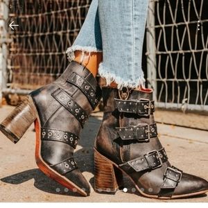 Freebird by Steven Joust boots distressed black